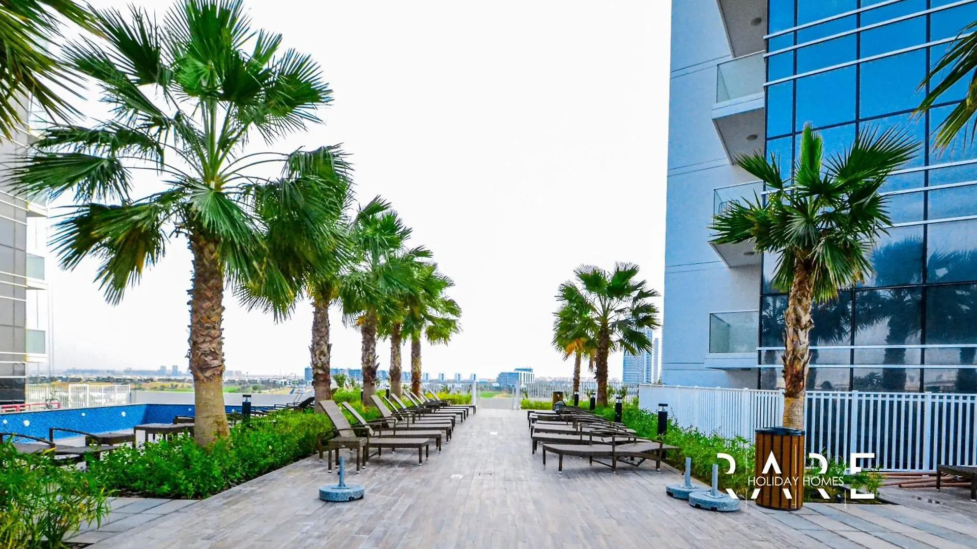 Rare Holiday Homes - Golf Course View - Carson Tower B - Damac Hills - R910 Dubai