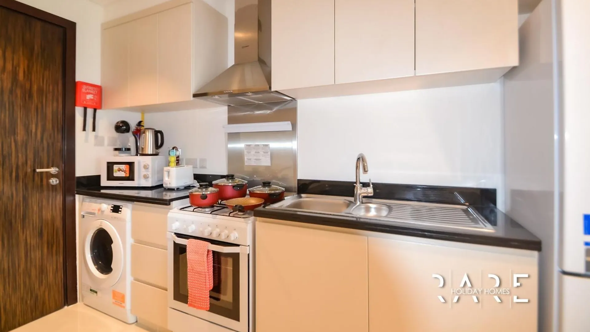 Rare Holiday Homes - Golf Course View - Carson Tower B - Damac Hills - R910 Ντουμπάι Διαμέρισμα